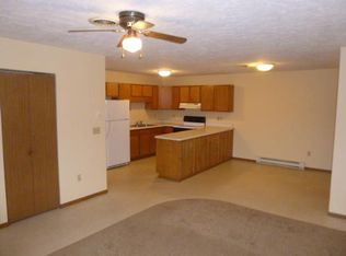 338 Cemetery Ln #B, Grandview, IA 52752