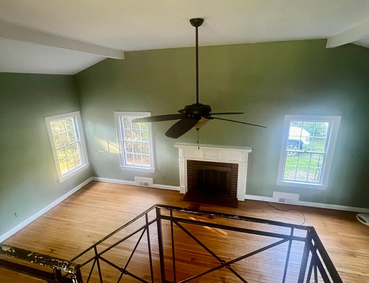 2 bed, 1.0 bath, $1,100 — Photo 4
