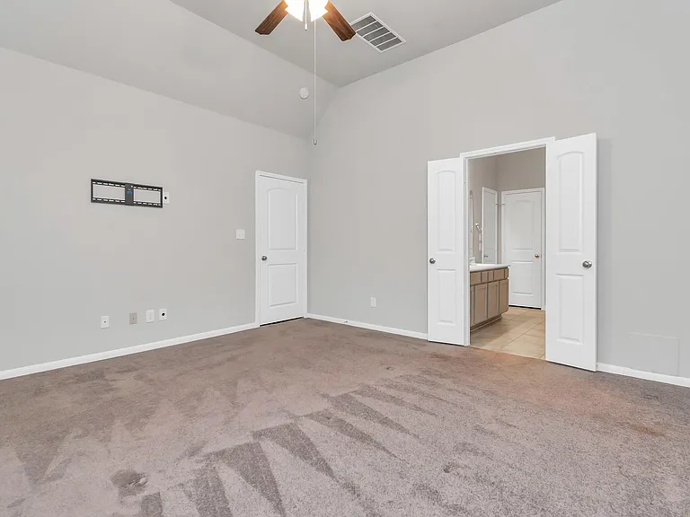 4406 Low Meadow Ln — Photo 18