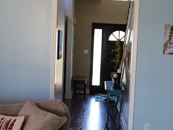 2nd image of 4083 Sharon Dr