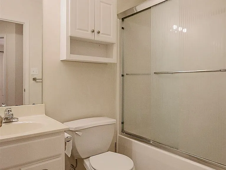 2623 E Oaklawn Ct #0 — Photo 19