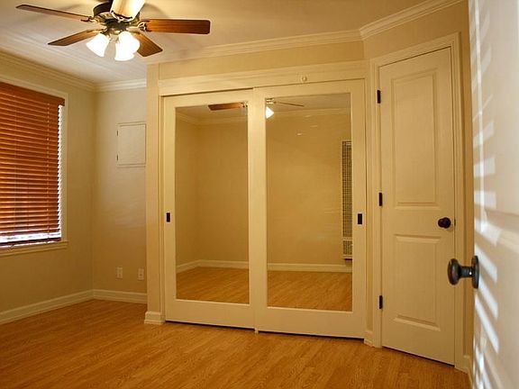 2nd image of 729 Ellsworth Pl