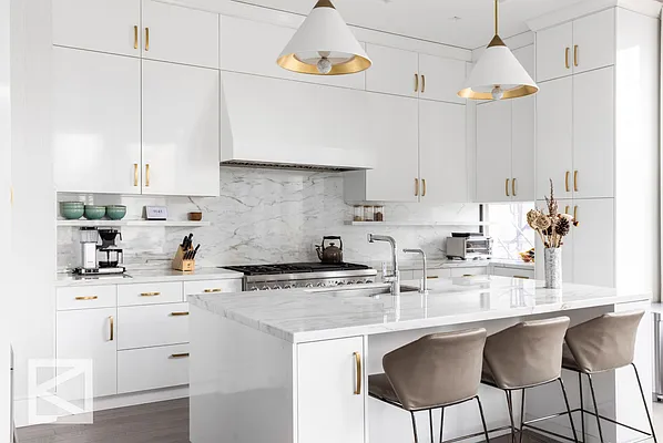 Rented by Douglas Elliman | media 7