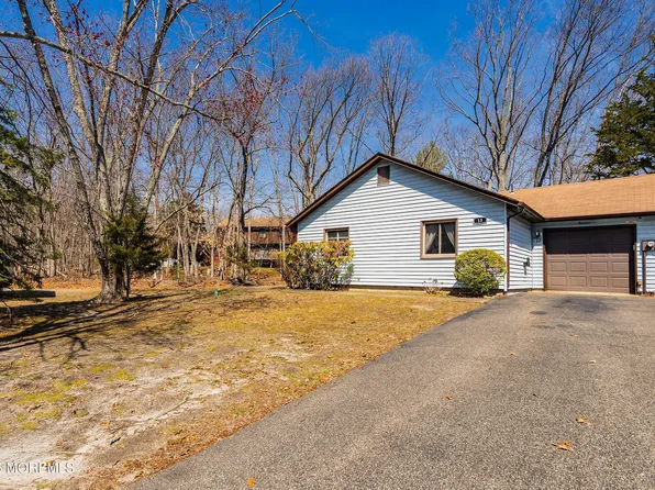 13 Stork Lane #1000, Howell, NJ 07731