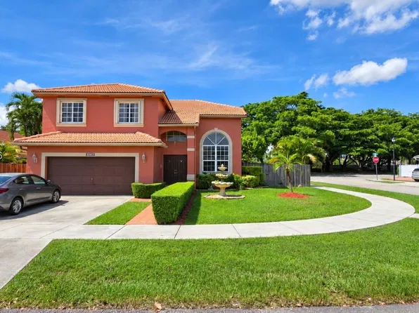 9010 SW 166th Pl, Miami, FL 33196