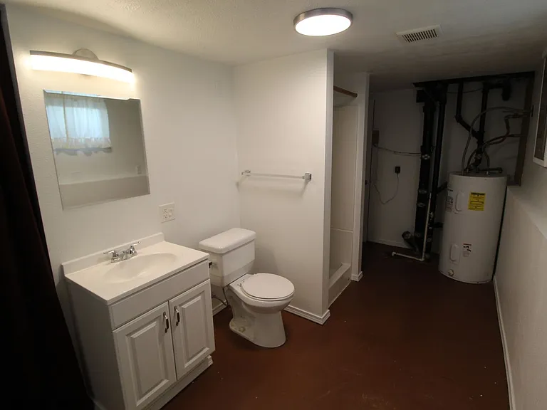 6112 N Driscoll Blvd — Photo 9