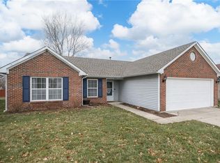 932 Lionshead Ln, Greenwood, IN 46143