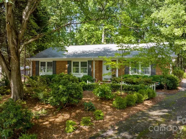 5211 Glenbrier Dr, Charlotte, NC 28212