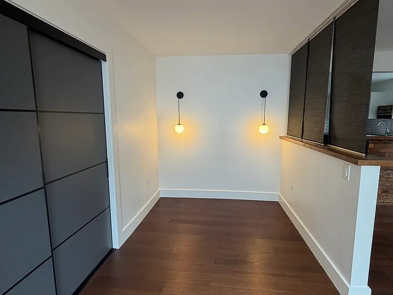 1268 N Westmoreland Ave #1/2 — Photo 14