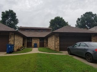 409 E Redwood St, Springfield, MO 65807