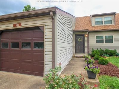 103 Flintlock Rd, Charleston, WV, 25314