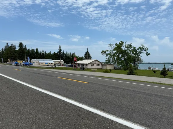 15279 Us Highway 23 S, Presque Isle, MI 49777