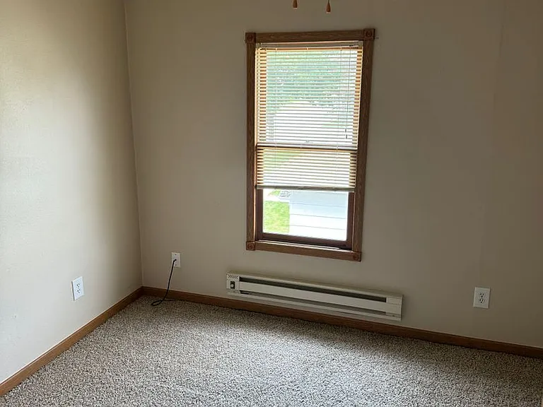1820 Loomis St — Photo 11