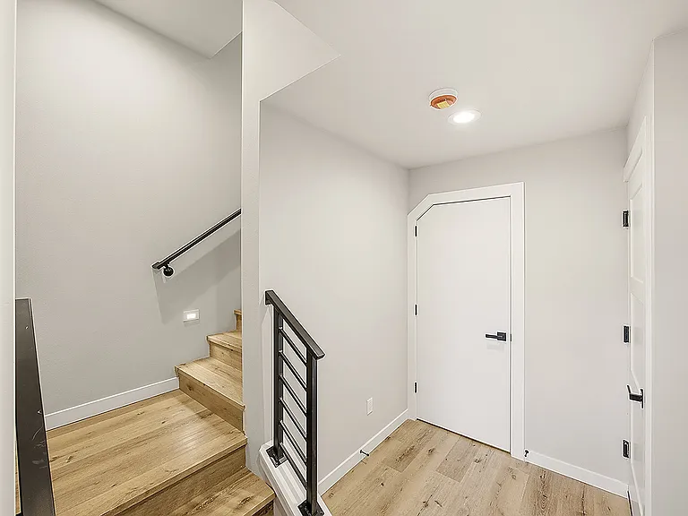 8839 Stone Ave N — Photo 33