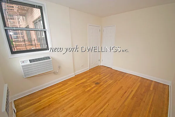 Rented by New York Dwellings LLC | media 17