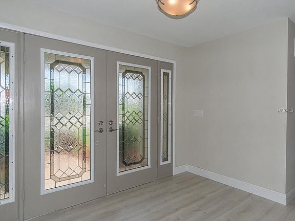 4th image of 1 Brentwood Ln