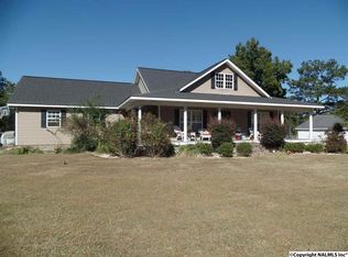 427 Stone St, Glencoe, AL 35905