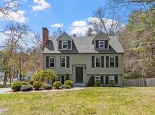 128 Beech St, Tewksbury, MA 01876
