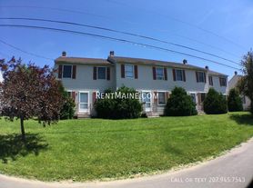 71 Valley View Ln