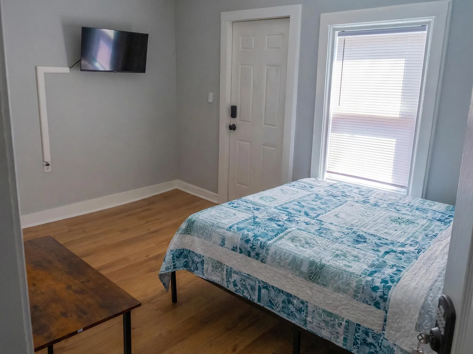 4 bed, 2.0 bath, 1260 sqft, $1,274 — Photo 3