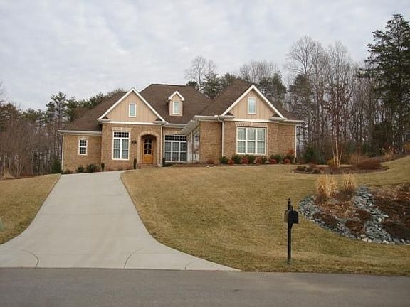 2nd image of 2185 Summerlyn Park Dr