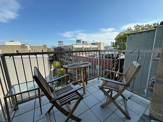 Rented by Capri Jet Realty Corp | media 3
