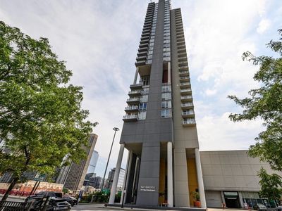737 W Washington Blvd APT 1401, Chicago, IL, 60661