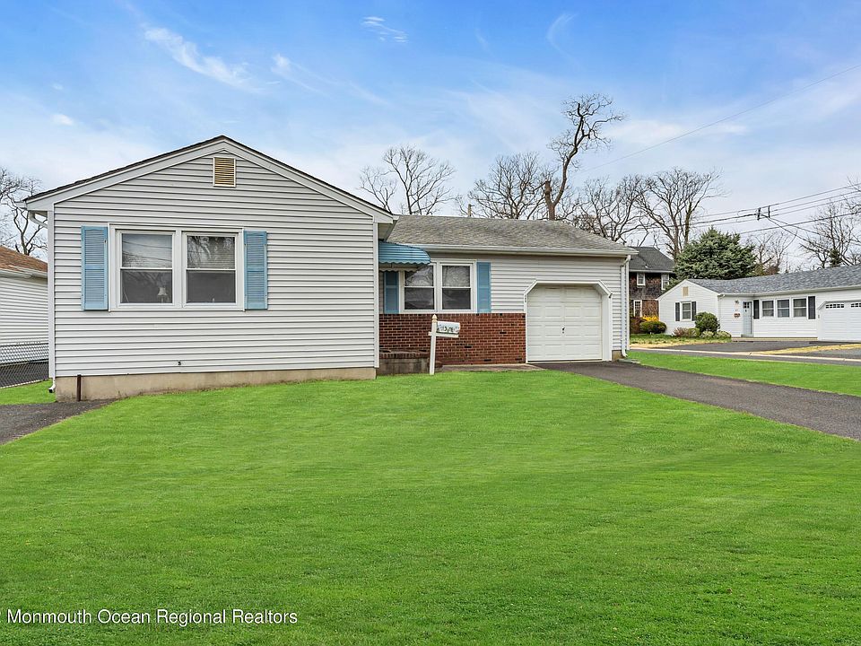 1st image of 208 Trenton Ct