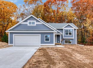 12565 Winter Pines Dr, Sparta, MI 49345