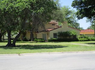 422 E 2nd St, Sonora, TX 76950