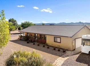 25690 N Burgundy Way, Paulden, AZ 86334