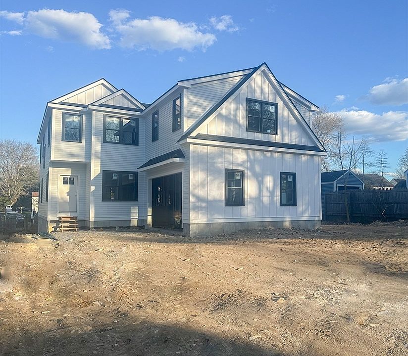 1st image of 78 Lakeshore Dr