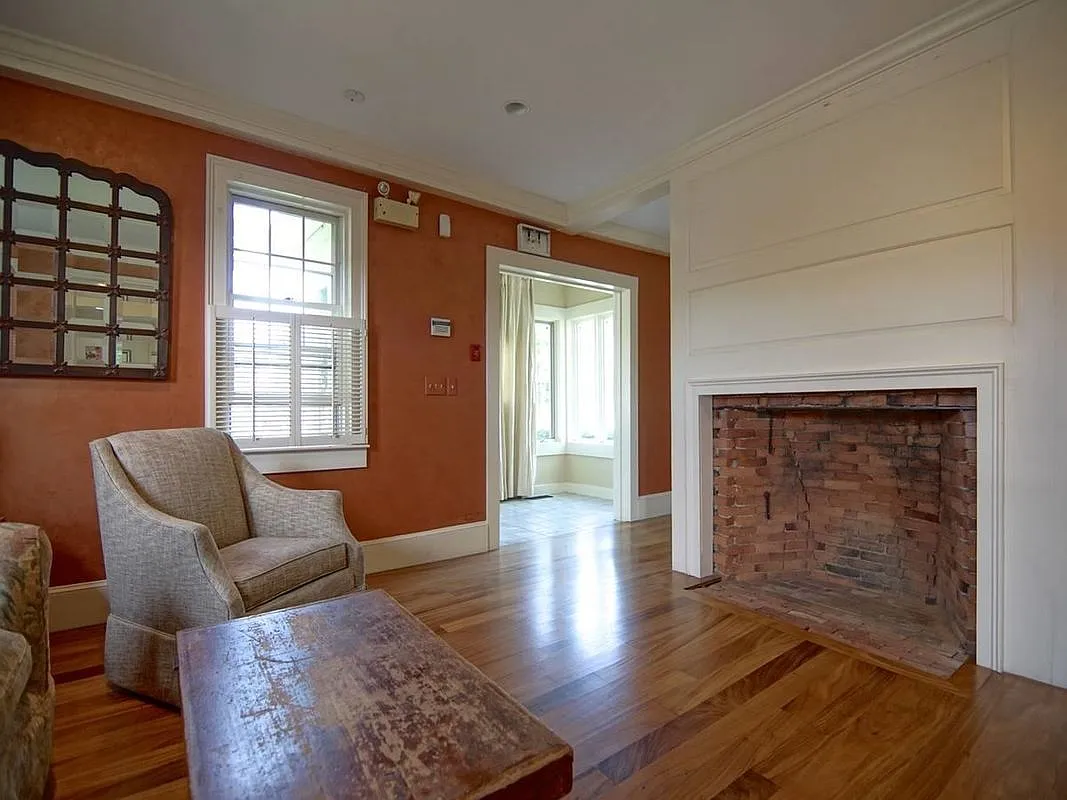 2 bed, 2.0 bath, 1600 sqft, $3,500 — Photo 3