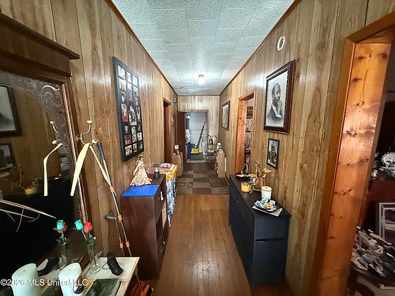 5th image of 1107 Live Oak Ave