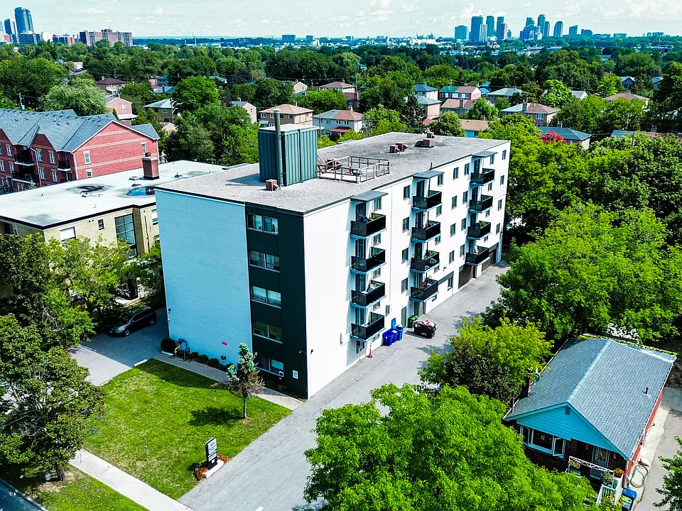 1475 Birchmount Rd #504