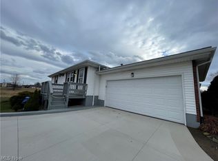 720 Springfield Rd APT K, Columbiana, OH 44408