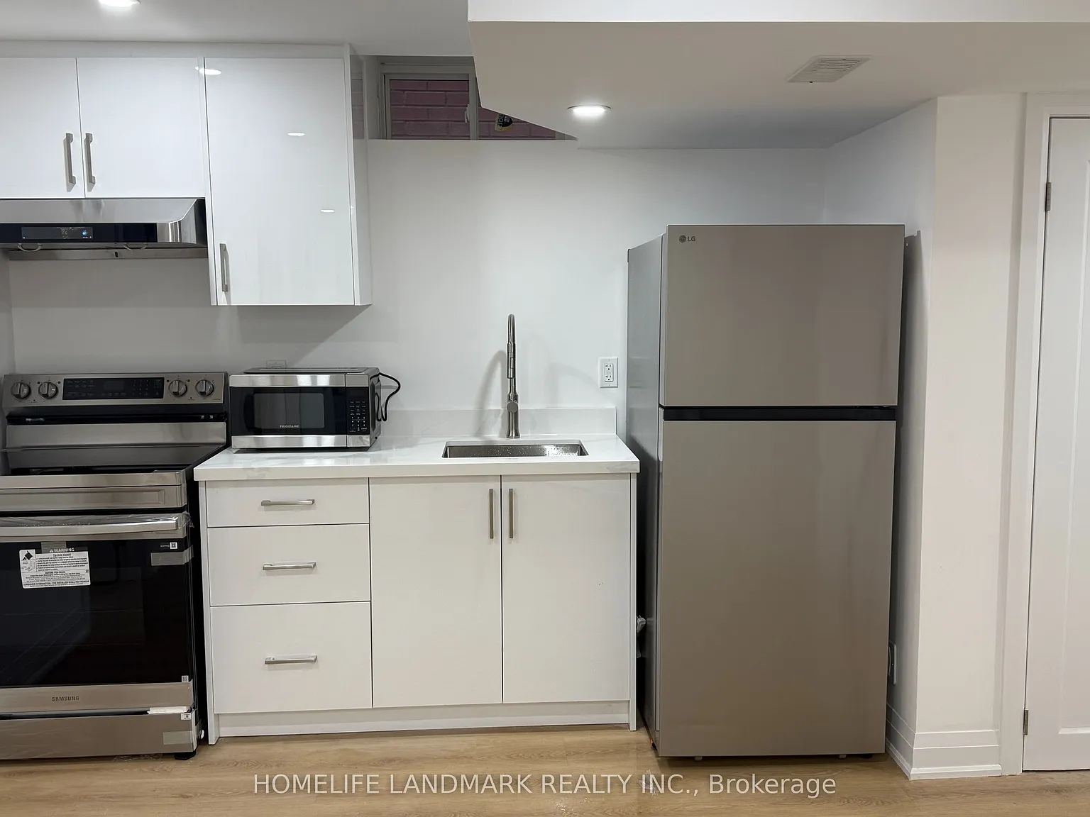 2 bed, $1,700 — Photo 2