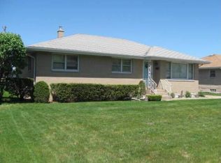 3633 44th St, Highland, IN 46322