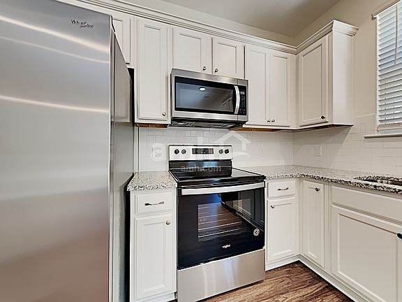 3rd image of 149 Blackstone Dr