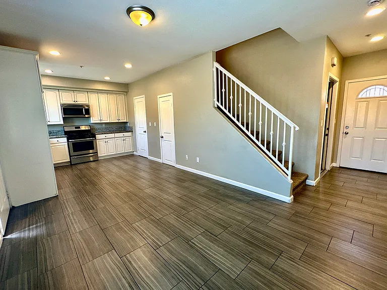 17388 Valencia Ave #204 — Photo 6