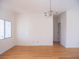 1060 N Norman Ct, Long Beach, CA 90813