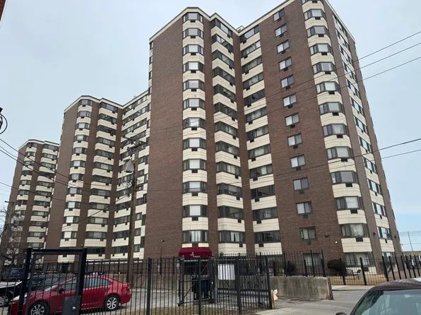 7337 S South Shore Dr APT 726, Chicago, IL 60649