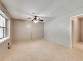 1522 Baggett Ln #A, Houston, TX 77055