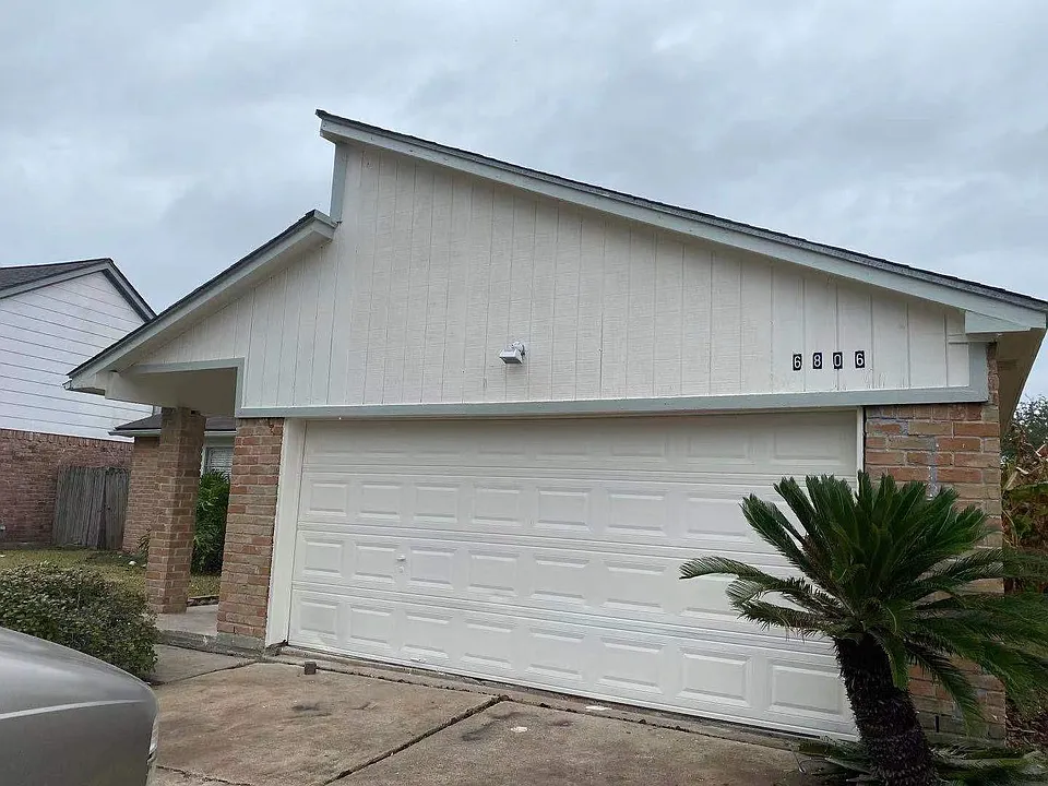6806 Caddo Lake Ln