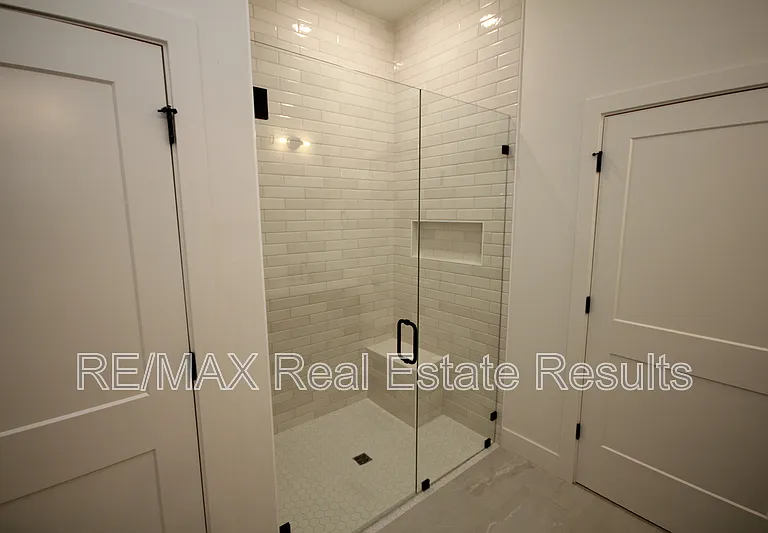 1900 W Saddlebrook Ln — Photo 15
