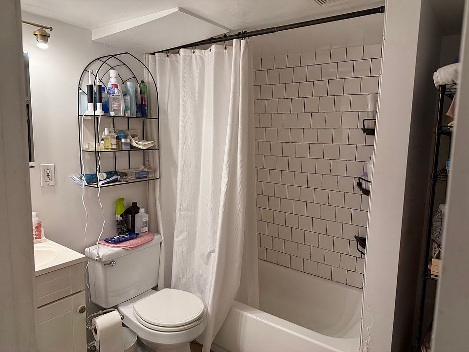 1st image of 59A Brighton Ave #A