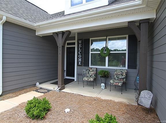 2nd image of 1436 Wiggins Dr