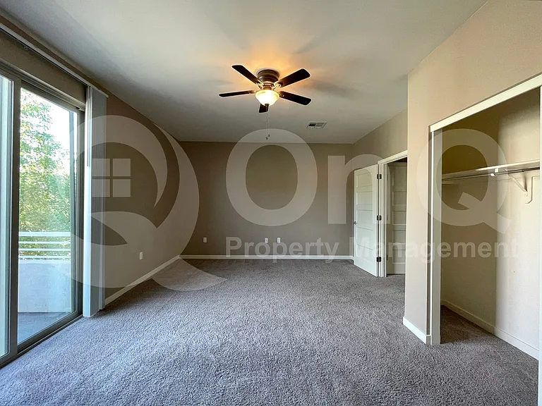 1264 E Curry Rd — Photo 18