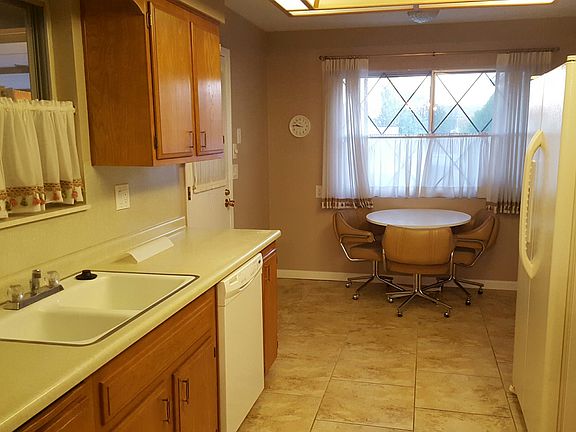 5th image of 10333 W Floriade Dr