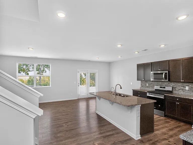 3006 Mallard Dr — Photo 10
